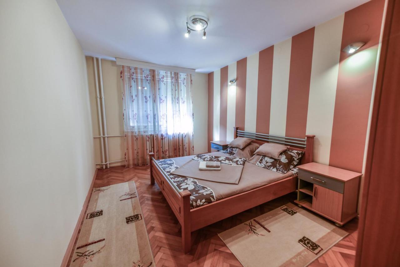 Apartamento Lux Apartman Cvetkovic Kraljevo Exterior foto